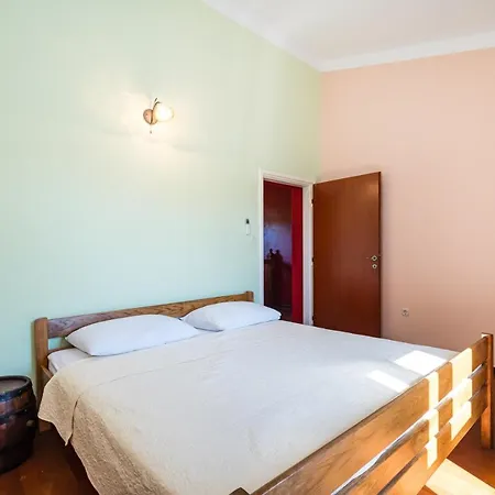 度假居 Croatian Stone Gem 珀塞达耶