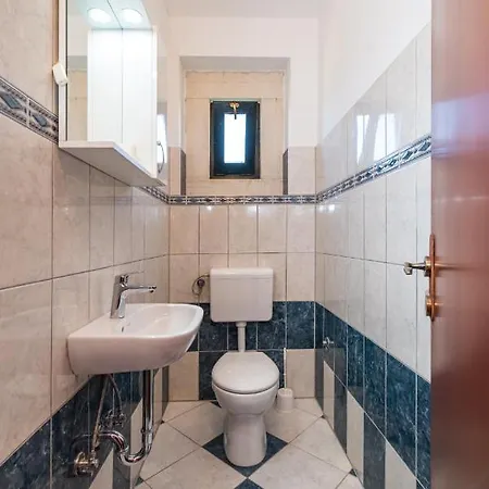 Croatian Stone Gem Holiday home Posedarje