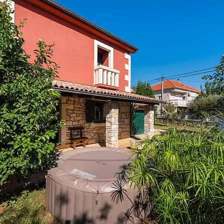 Holiday home Croatian Stone Gem Posedarje