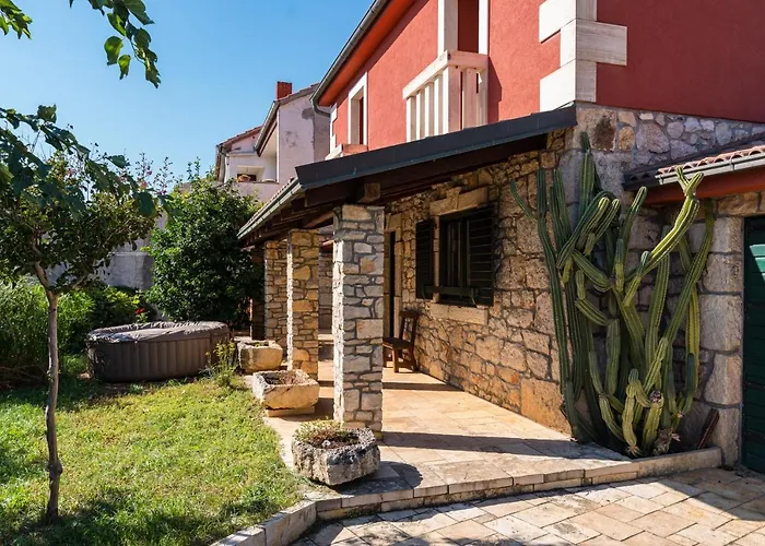 Croatian Stone Gem Ferienhaus *
