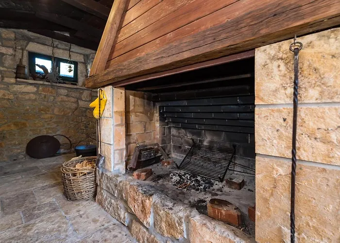 Дом отдыха Croatian Stone Gem