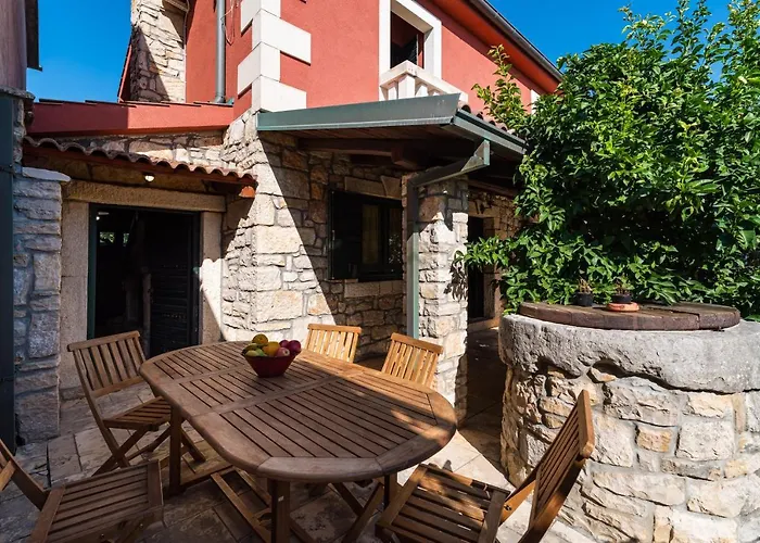 Croatian Stone Gem Ferienhaus *