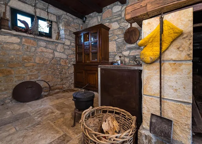 Croatian Stone Gem Ferienhaus Posedarje