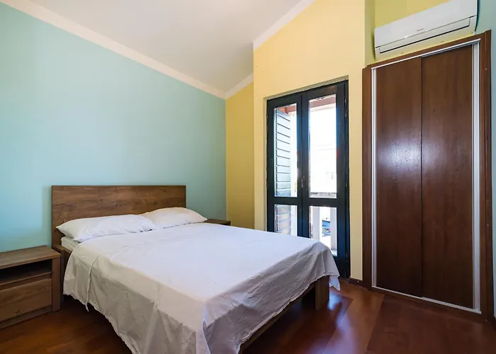 Croatian Stone Gem Ferienhaus Posedarje