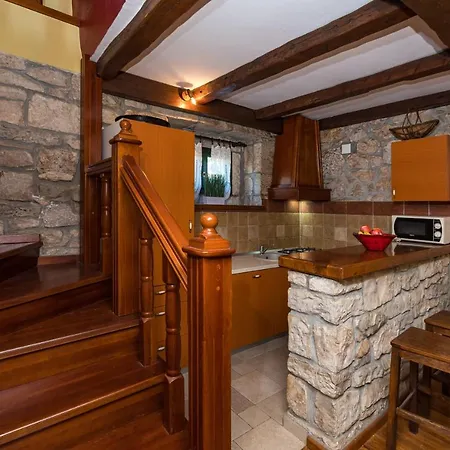 Croatian Stone Gem * Posedarje