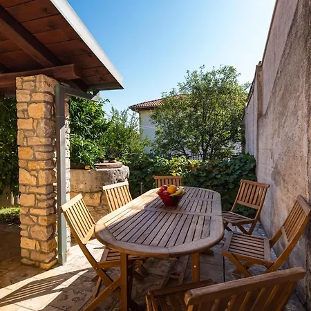 Holiday home Croatian Stone Gem Posedarje