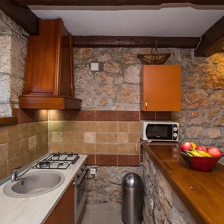 Croatian Stone Gem * Posedarje