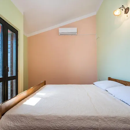 Holiday home Croatian Stone Gem *