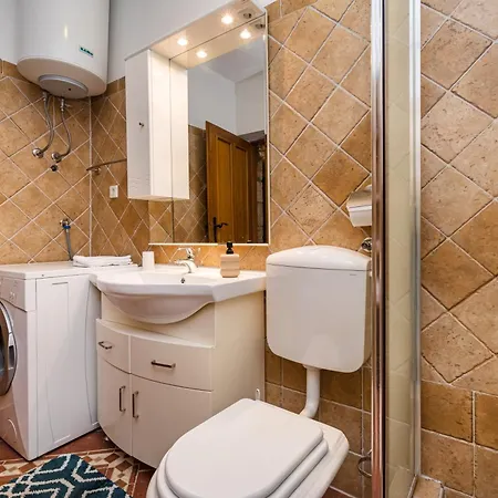 Croatian Stone Gem * Posedarje