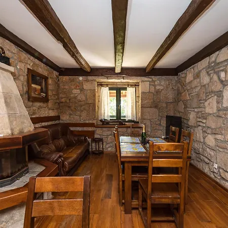 Vakantiehuis Croatian Stone Gem Posedarje