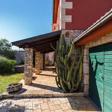 Croatian Stone Gem * Posedarje