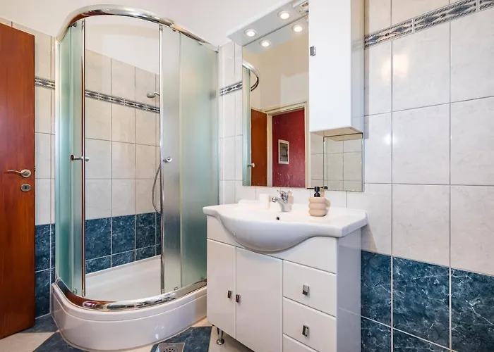 Vikendica Croatian Stone Gem *