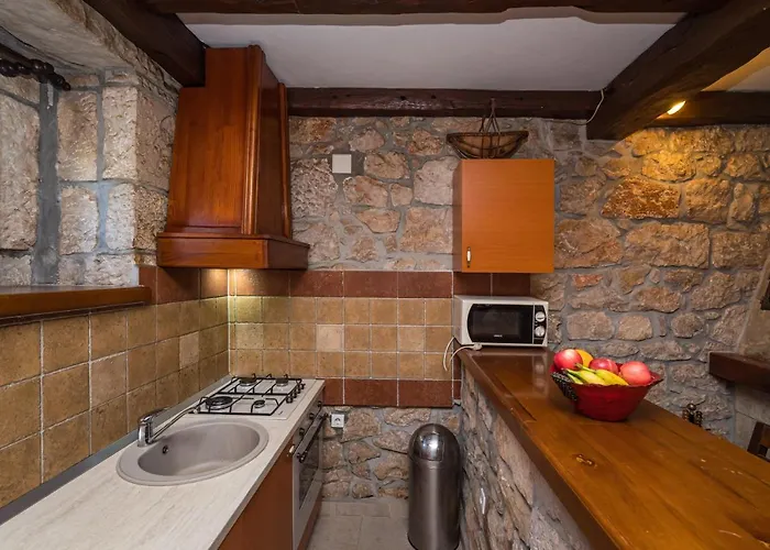 Croatian Stone Gem * Posedarje